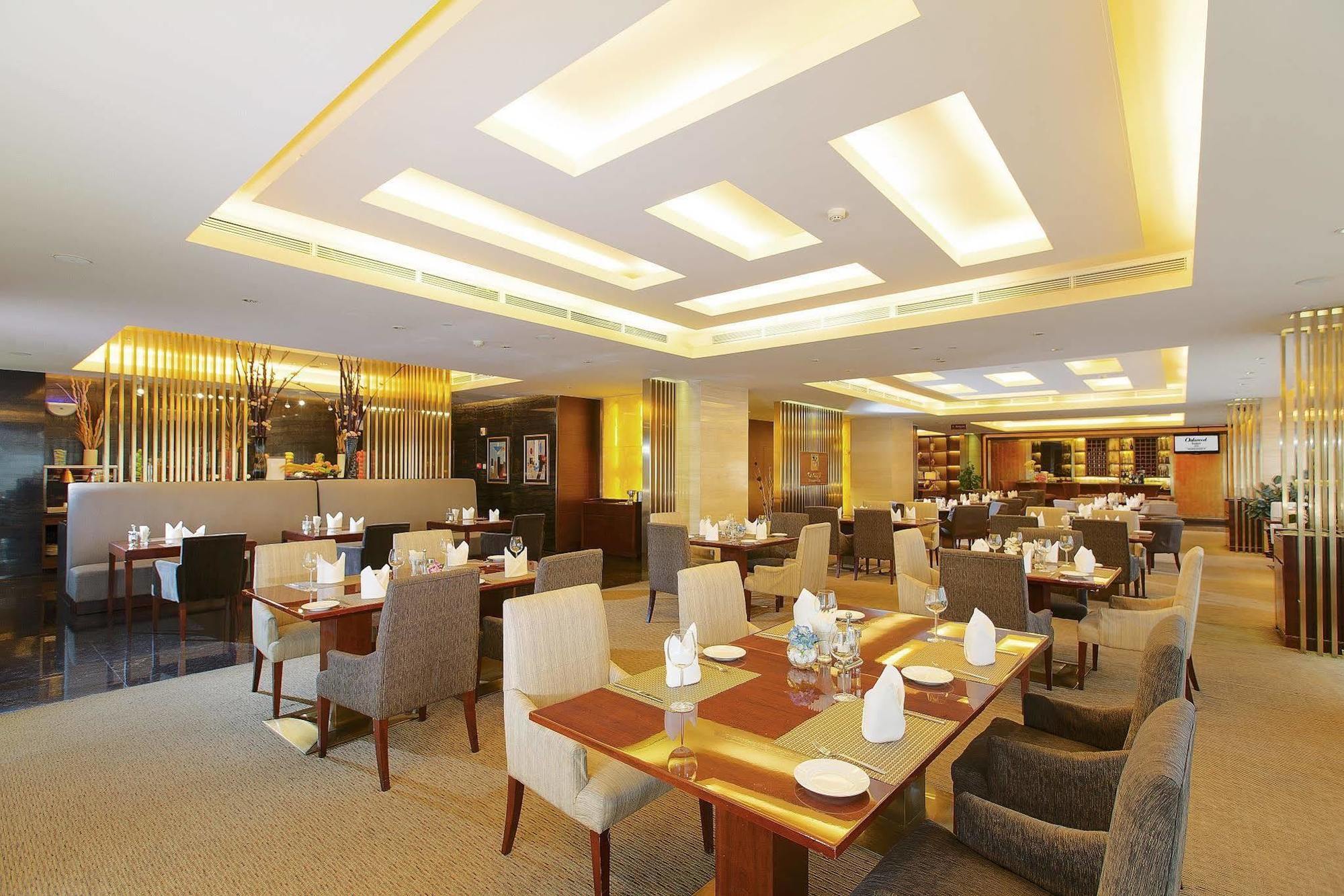 Oakwood Residence Funder Ченду Екстер'єр фото